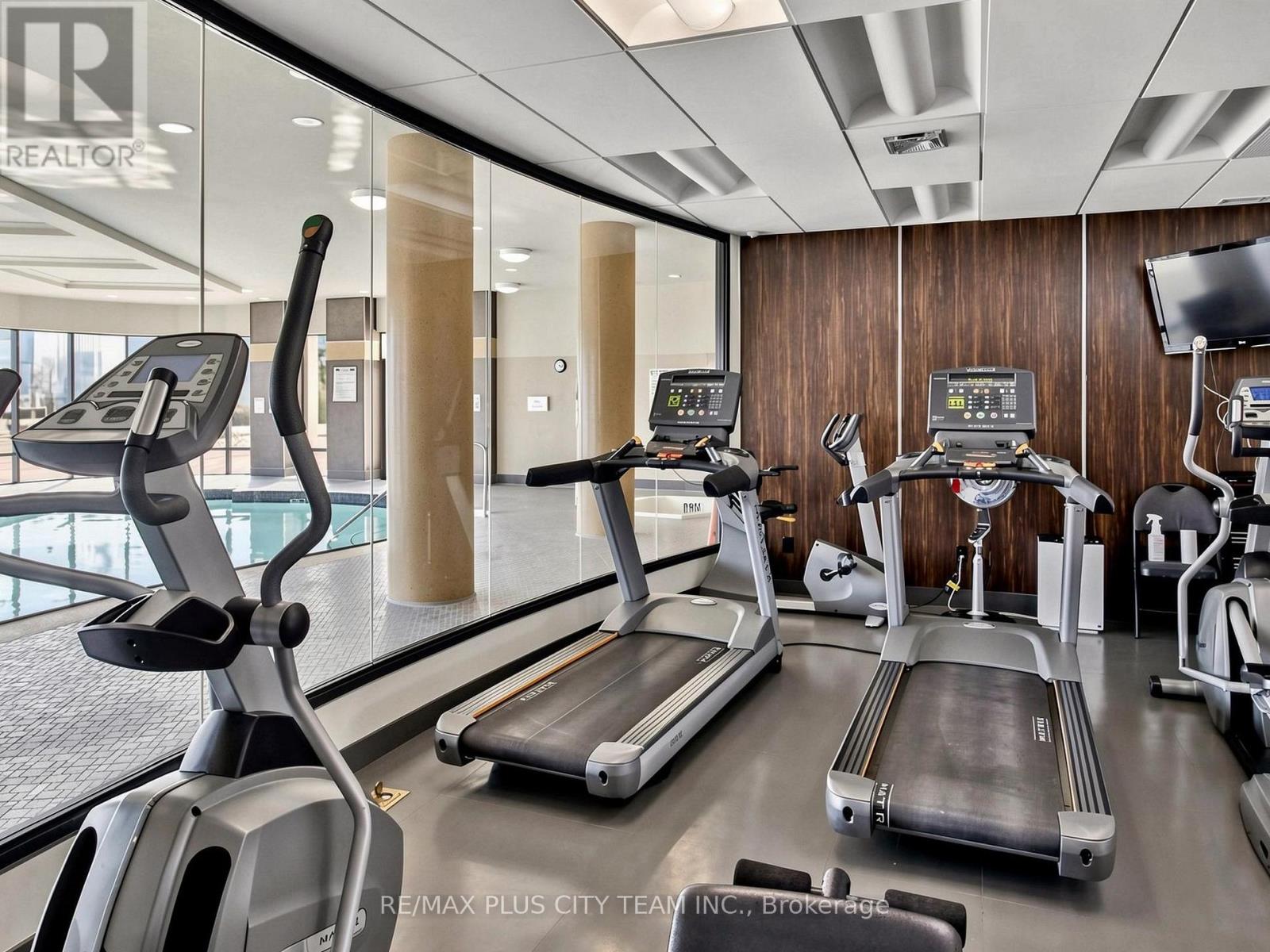 #1009 1135 ROYAL YORK ROAD - Image 36