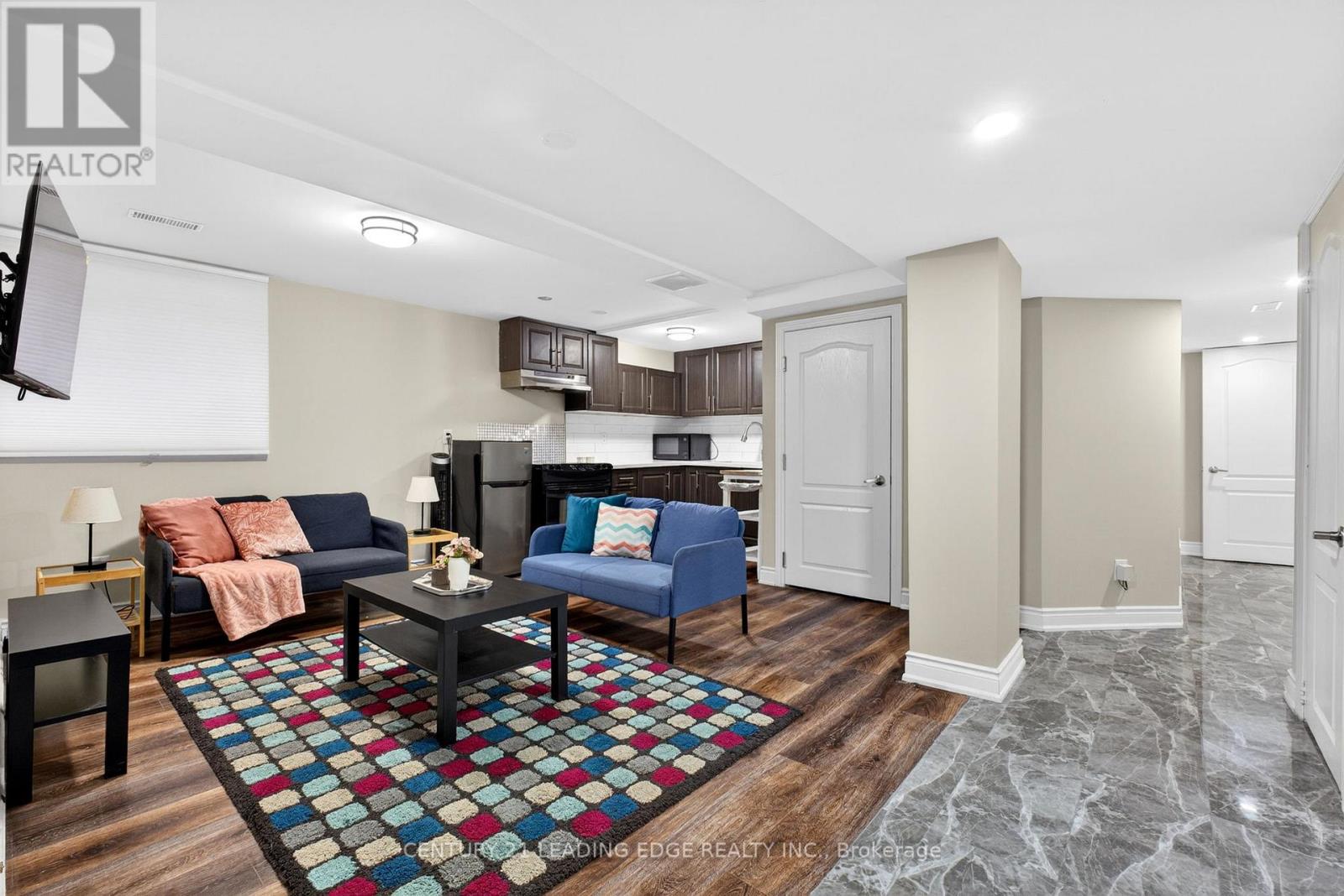2300 FOLKWAY DRIVE - 39