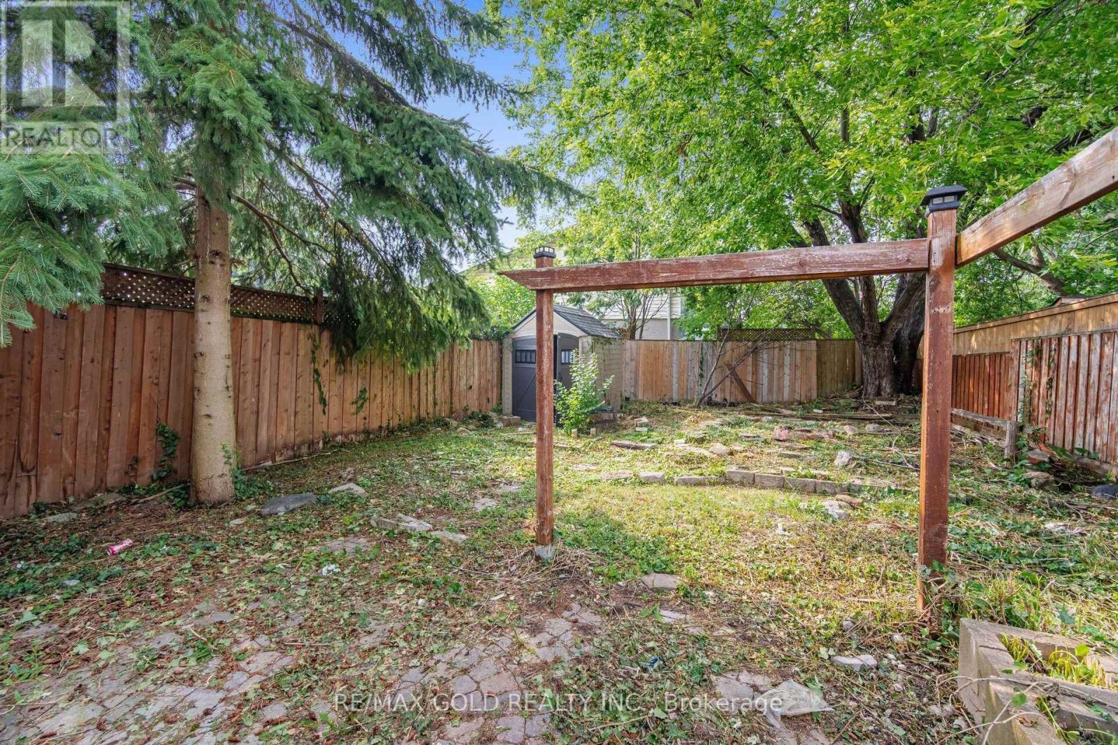 16 CRAWFORD DRIVE - 23