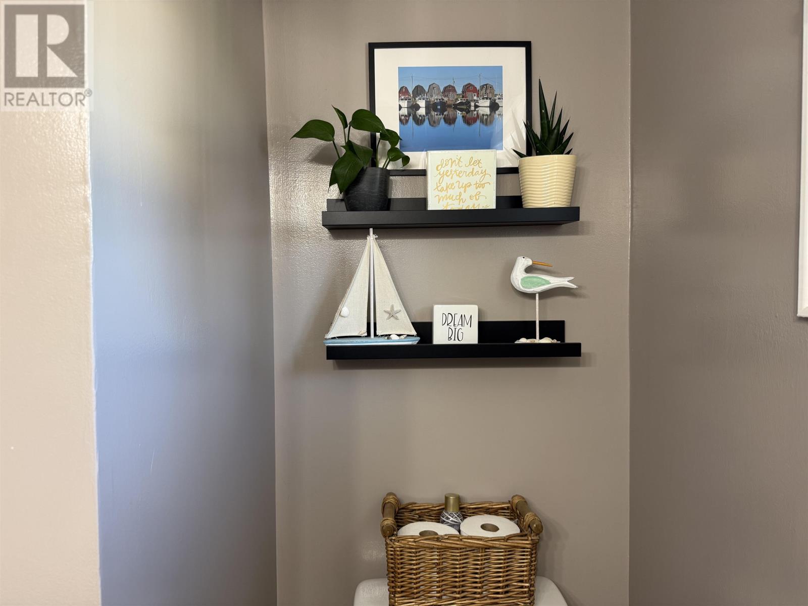 11 Barbara Drive - Image 23