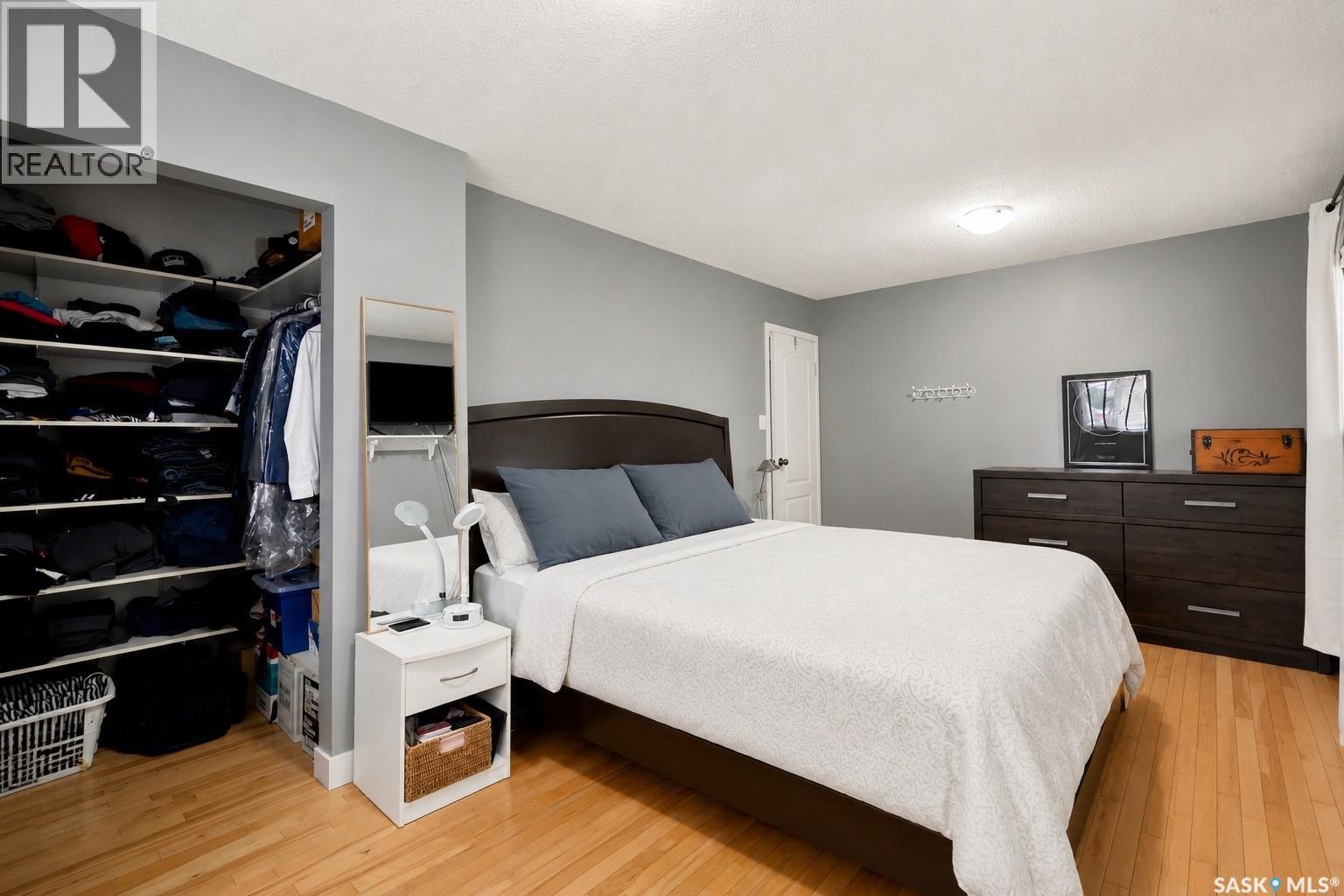 301 Fisher CRESCENT - 17