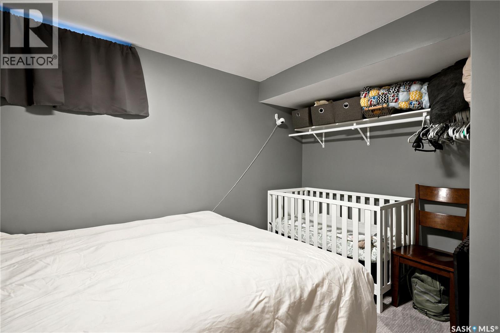 301 Fisher CRESCENT - 23