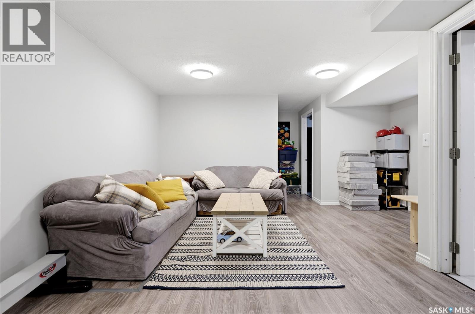614 3rd AVENUE - Image 23