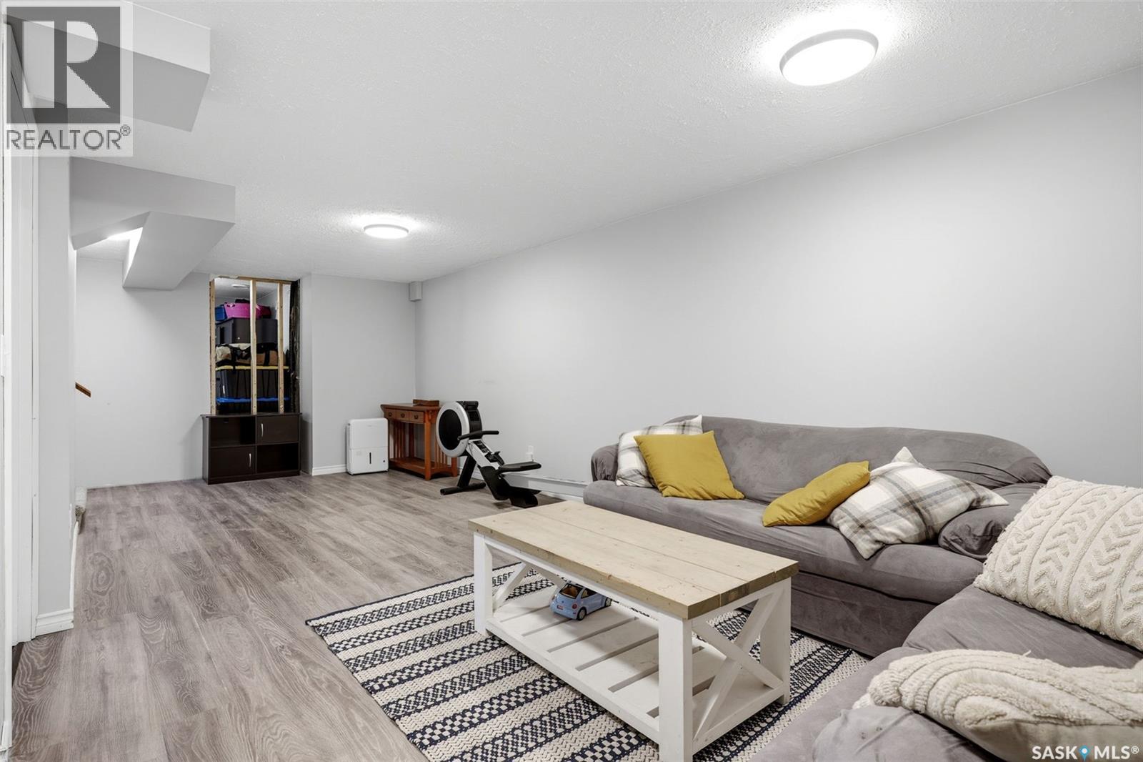 614 3rd AVENUE - Image 24