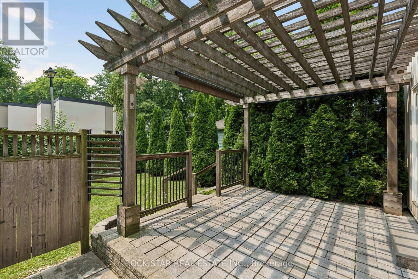 36 CHICORY CRESCENT - 25