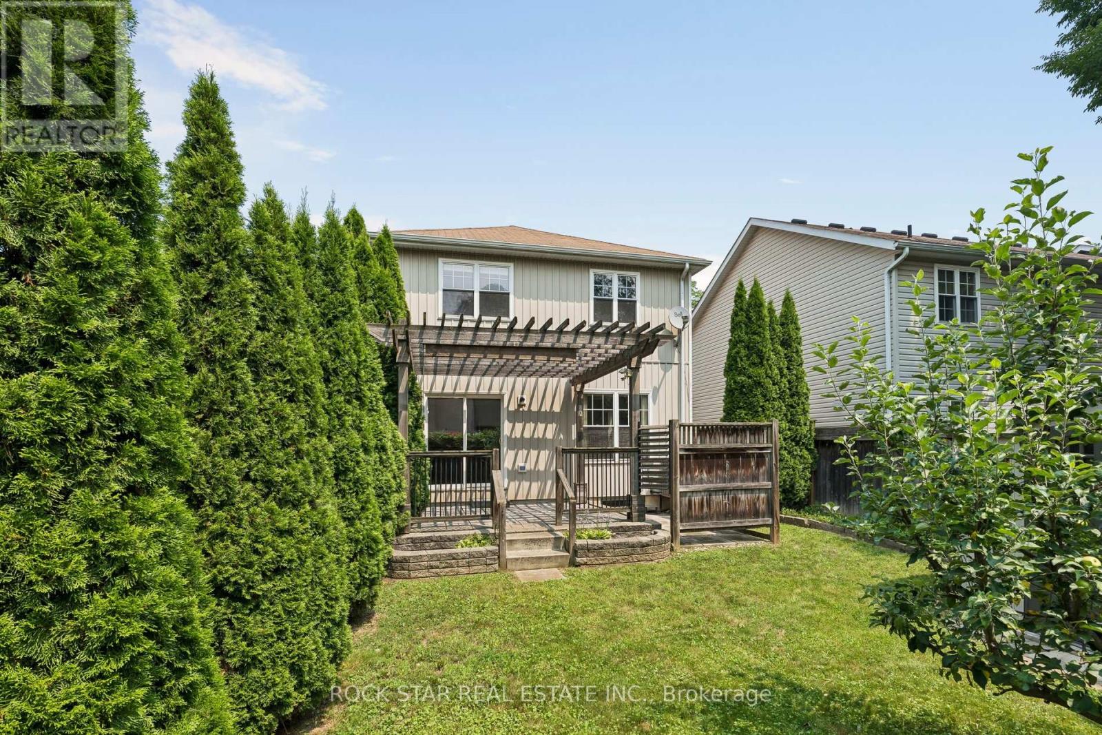 36 CHICORY CRESCENT - 29