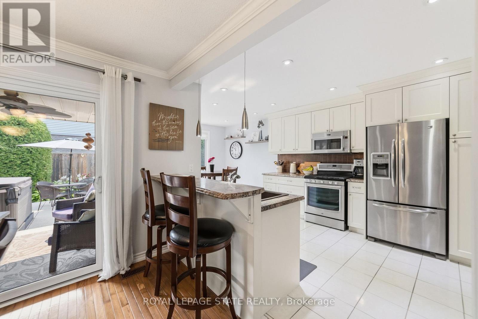 1 BANBURRY CRESCENT - 11