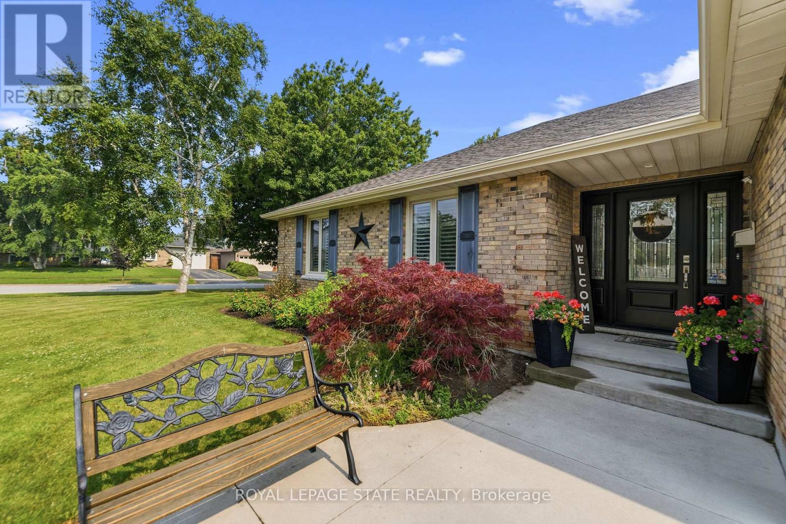 1 BANBURRY CRESCENT - 2