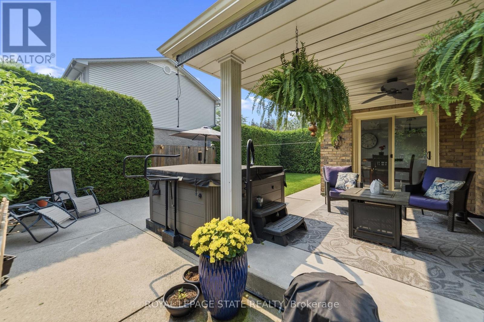 1 BANBURRY CRESCENT - 34