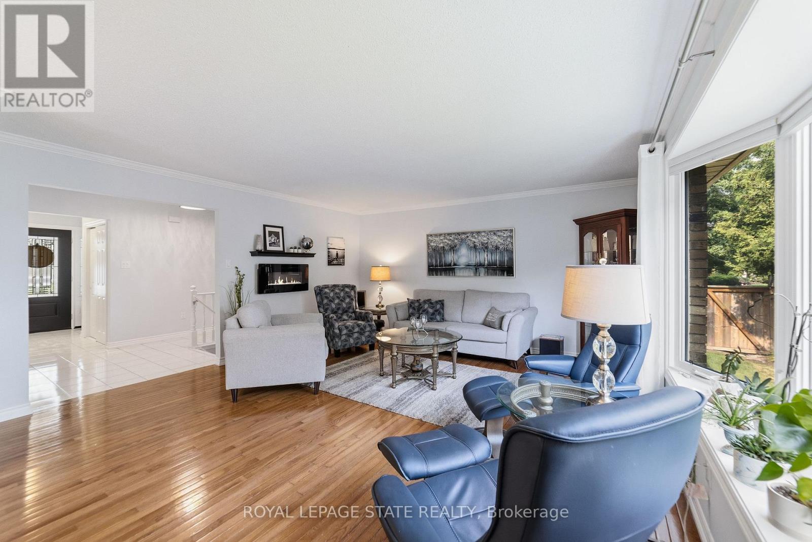 1 BANBURRY CRESCENT - 9