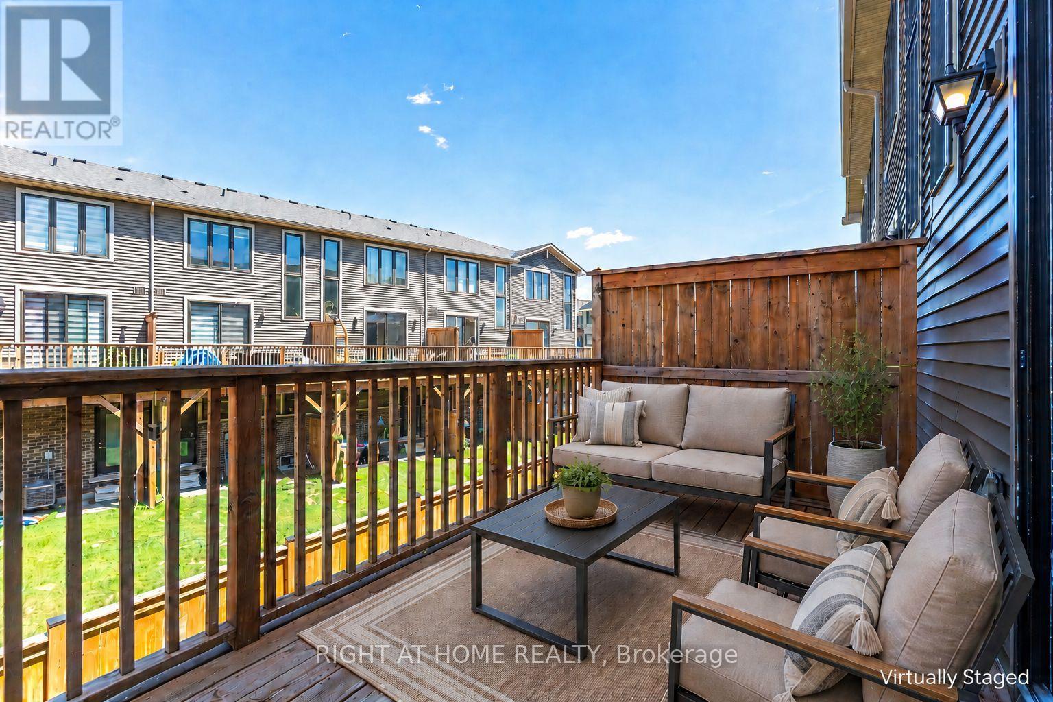 112 HOLLYWOOD COURT - 16