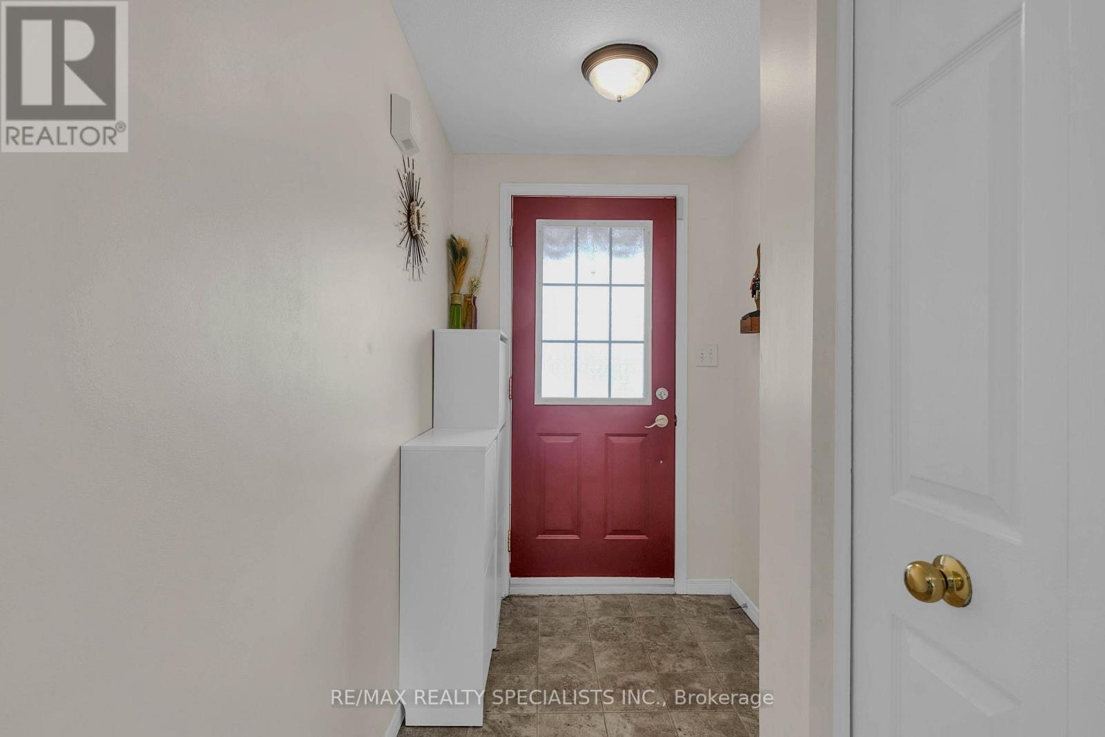 219 PROSPERITY DRIVE — photo 3