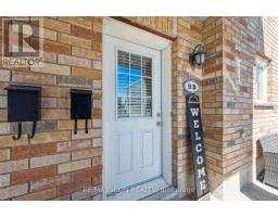 Living room - 9d - 50 Howe Drive, Kitchener, ON N2E0A3 Photo 6