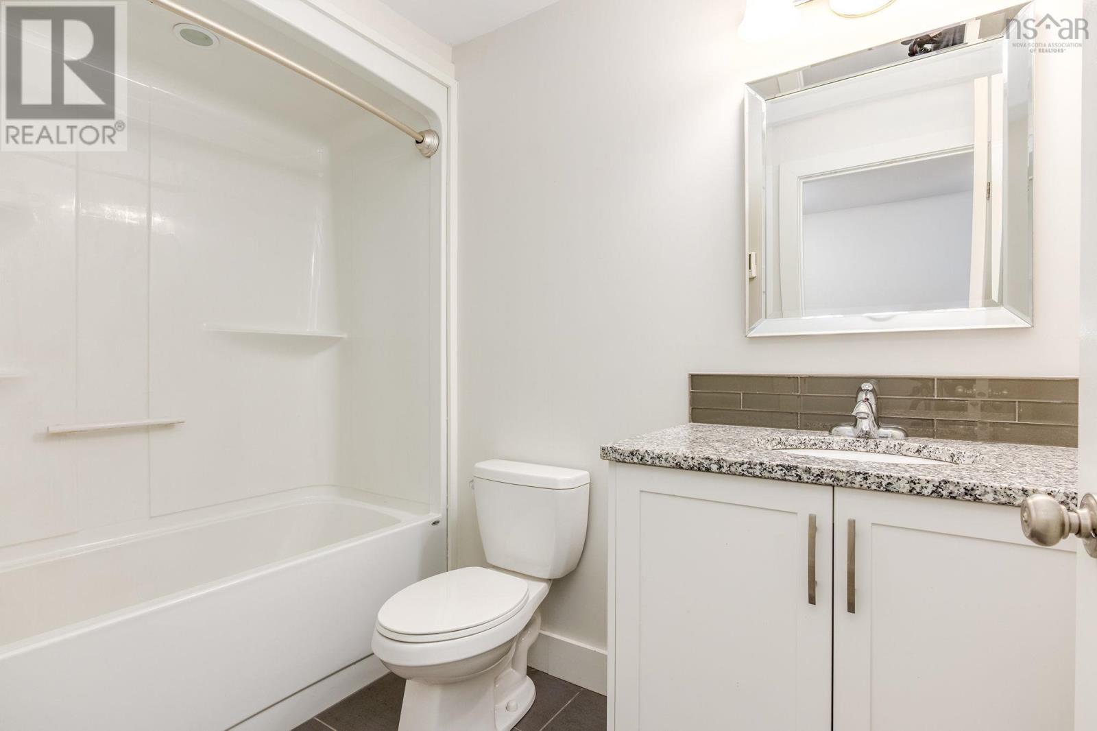 18 Larkview Terrace - 34