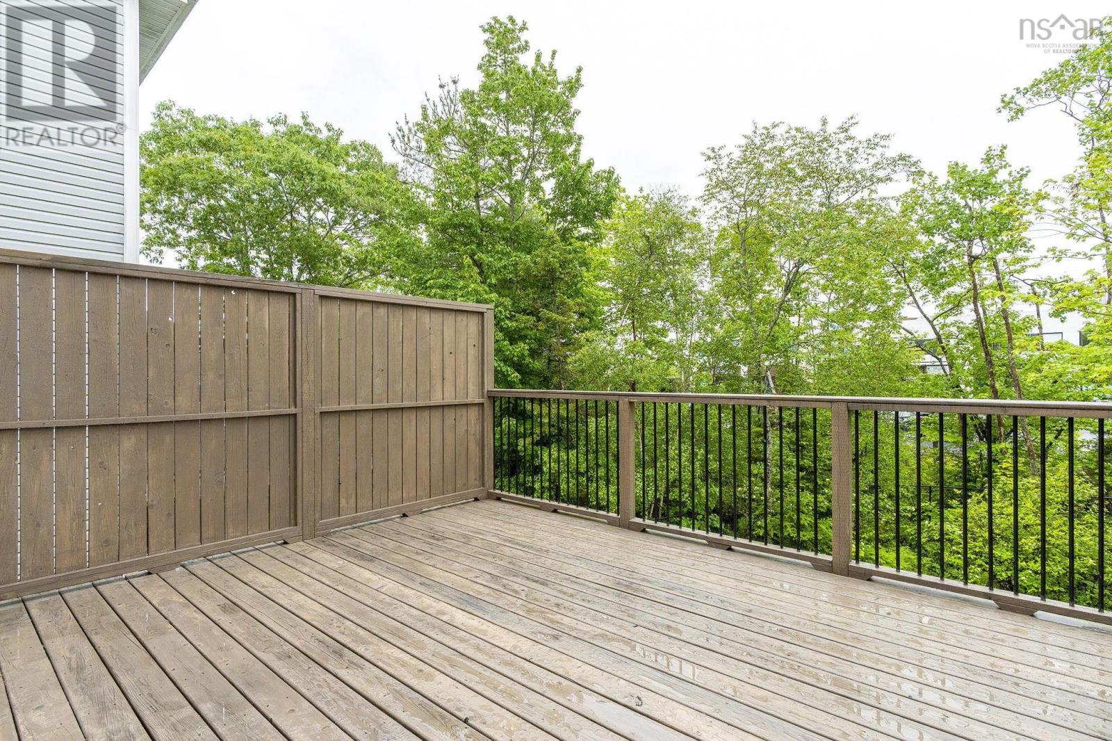 18 Larkview Terrace - 35