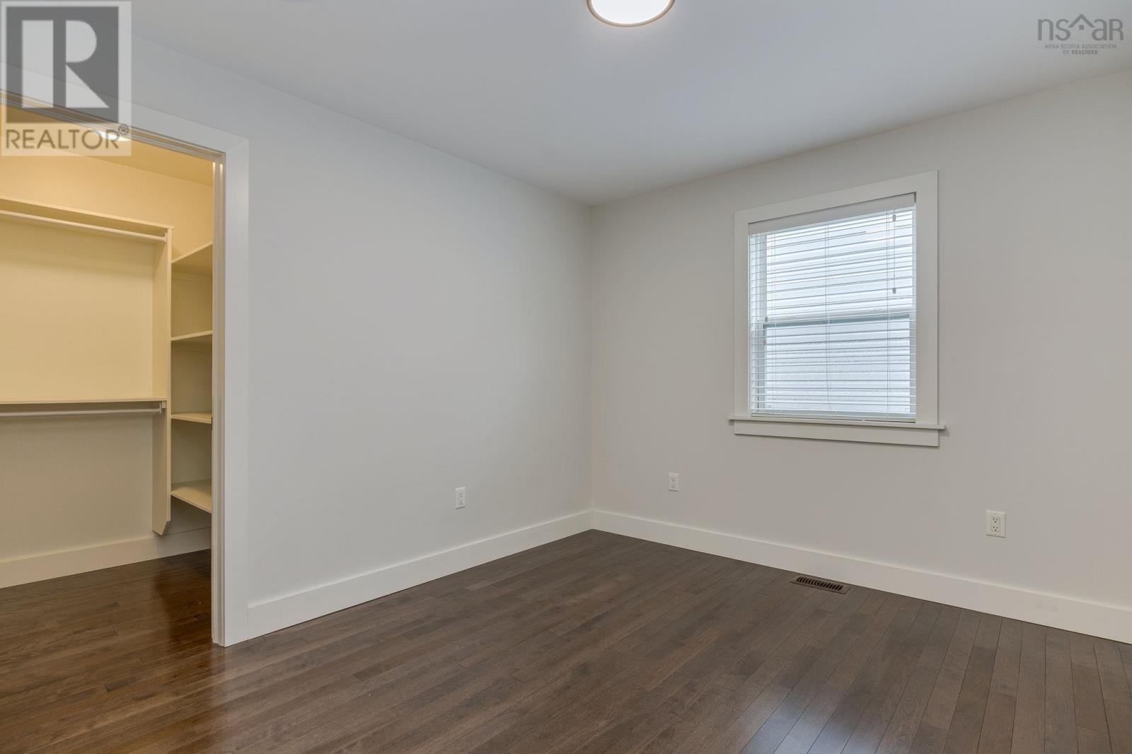 18 Larkview Terrace - 23