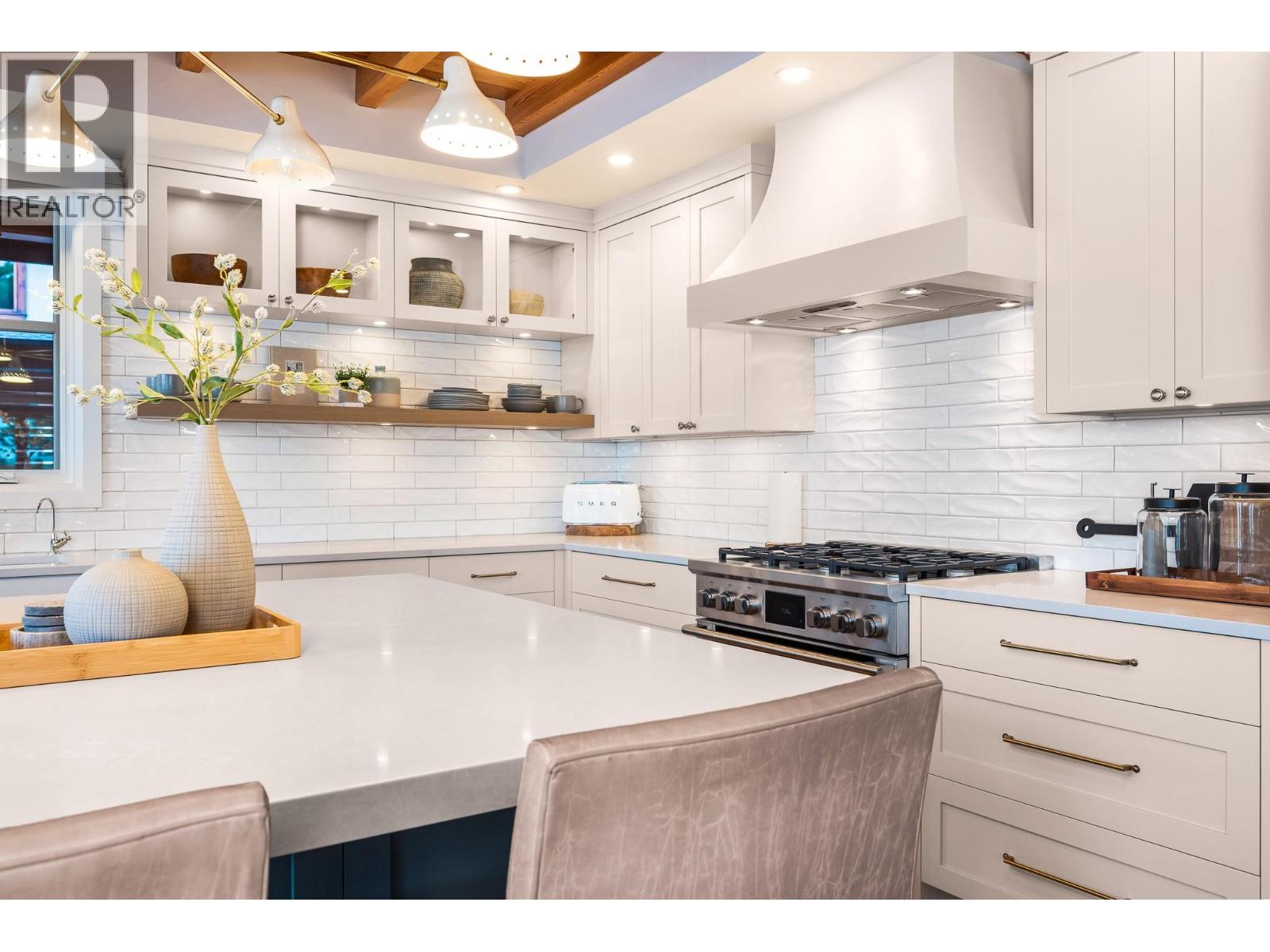 #8 80 Kestrel Place - 27