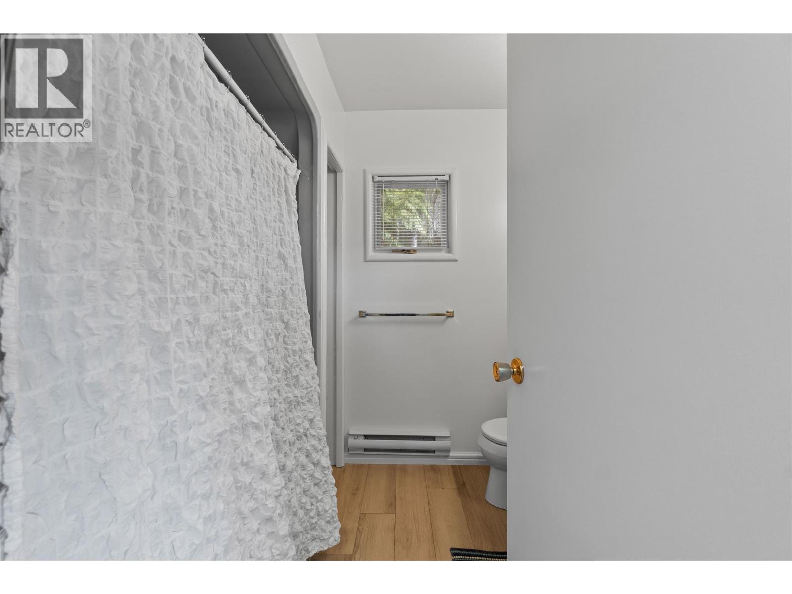 8361 Ladner Road - 61