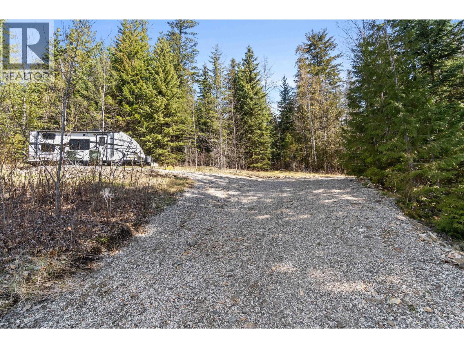 8361 Ladner Road - 65