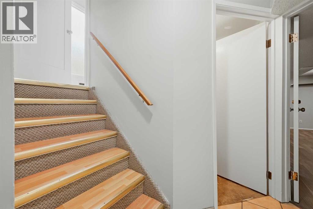 6303 4 Street NW - 27