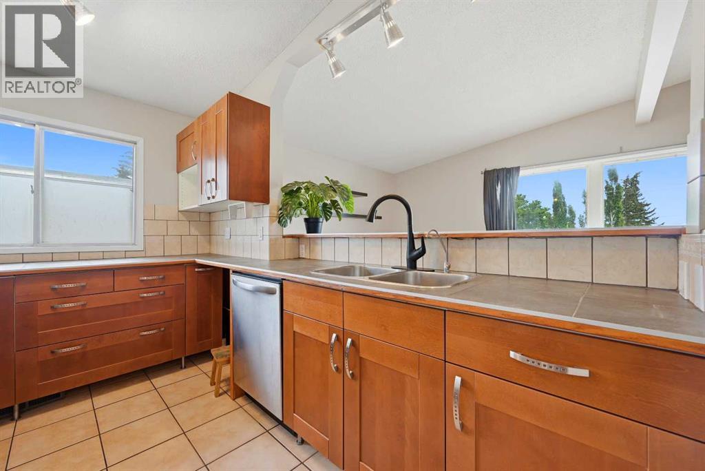 6303 4 Street NW - 14