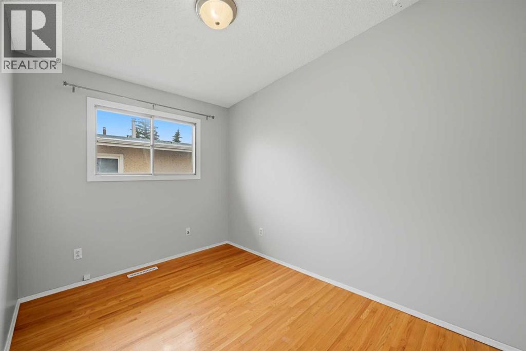 6303 4 Street NW - 22