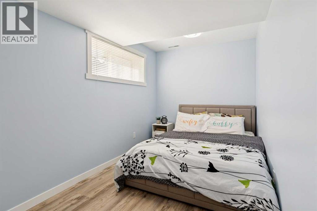 1916B 29 Avenue - 25