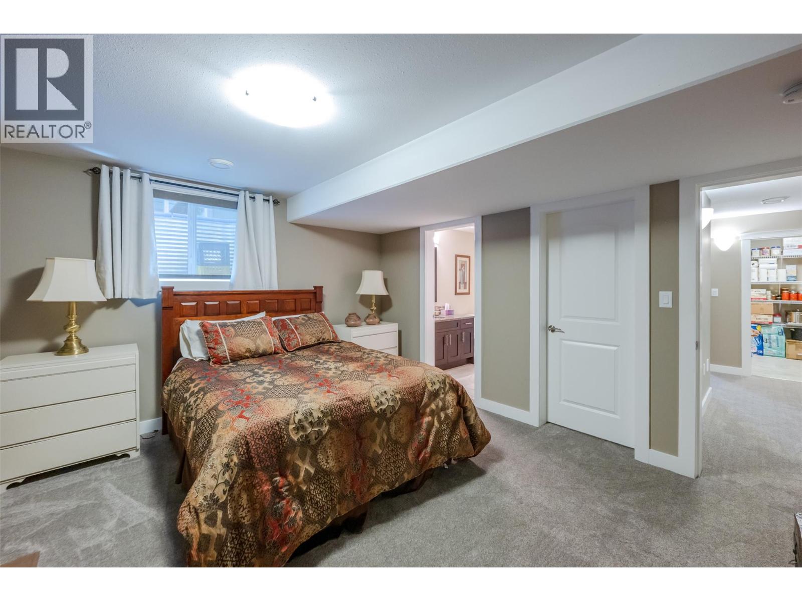 #173 170 Stocks Crescent - 34