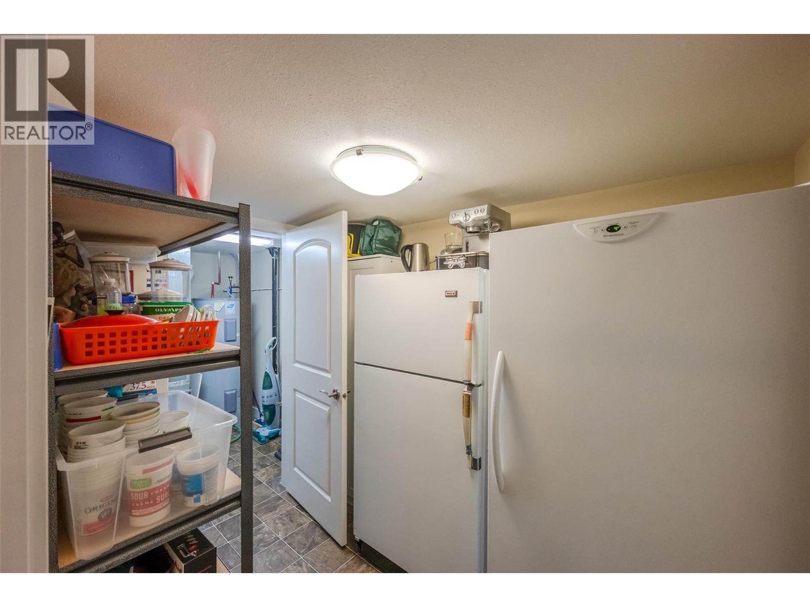 #173 170 Stocks Crescent - 41