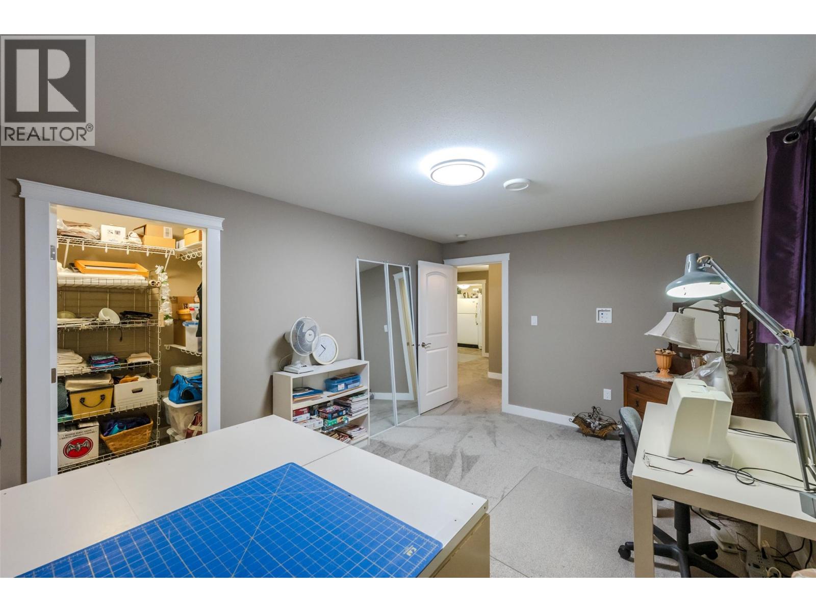 #173 170 Stocks Crescent - 40