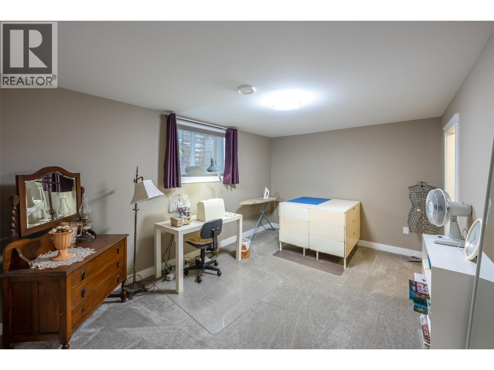 #173 170 Stocks Crescent - 39