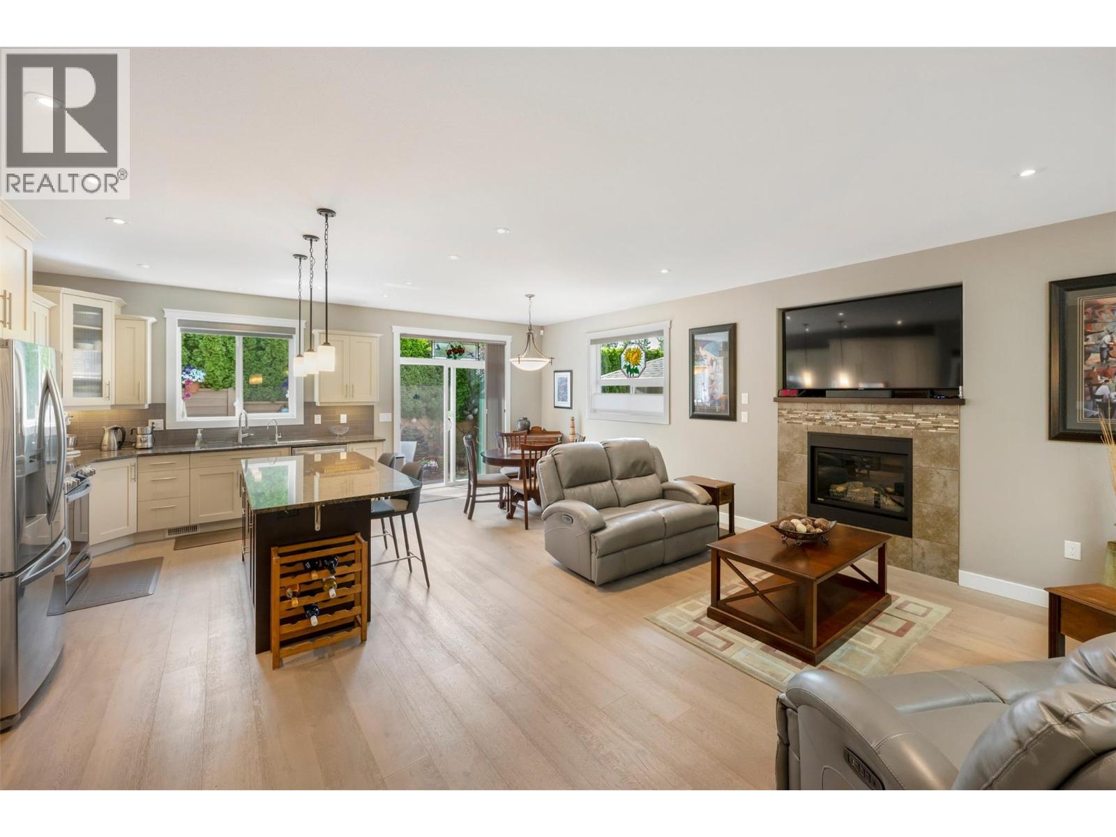 #173 170 Stocks Crescent - 3