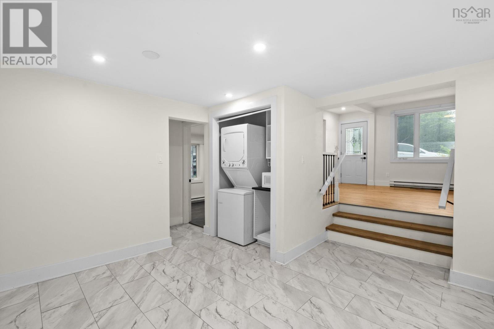 746-748 Old Sambro Road - 10
