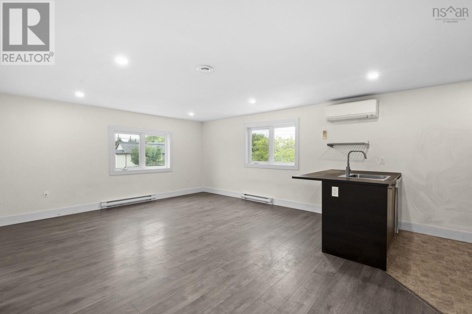 746-748 Old Sambro Road - 20