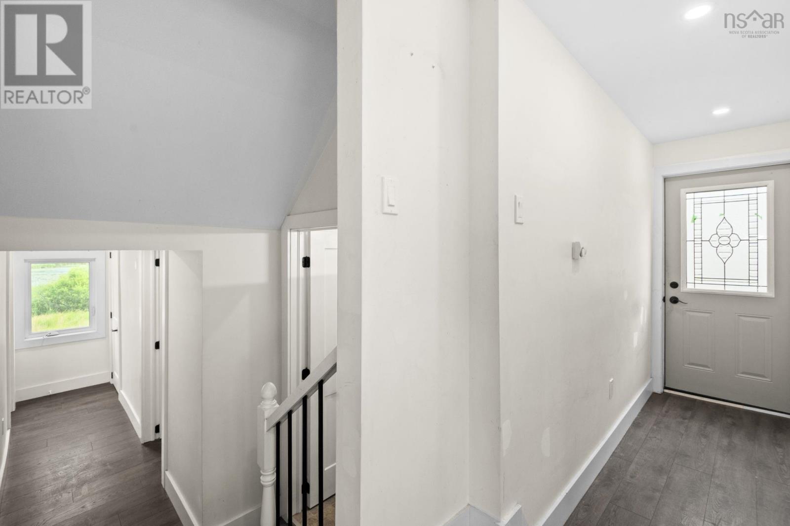 746-748 Old Sambro Road - 33