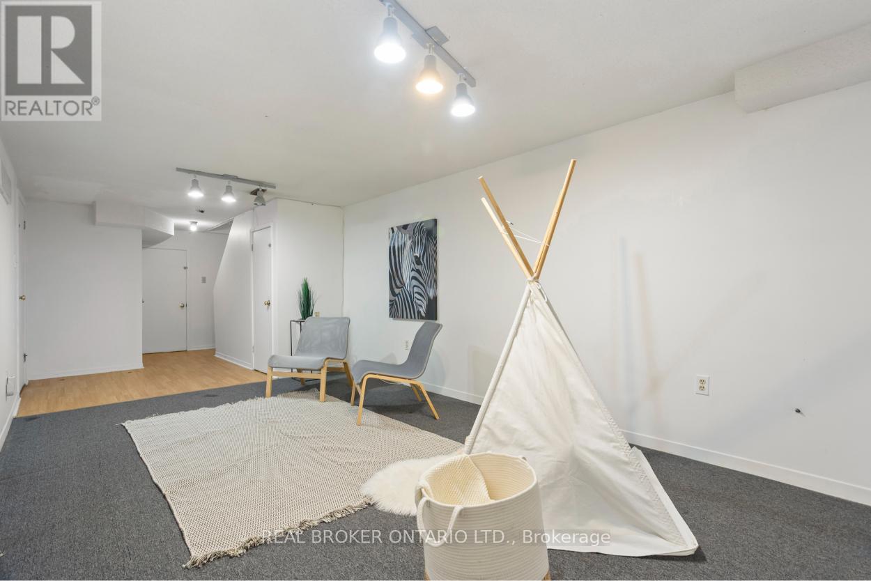 1804 PRINCELEA PLACE - 35