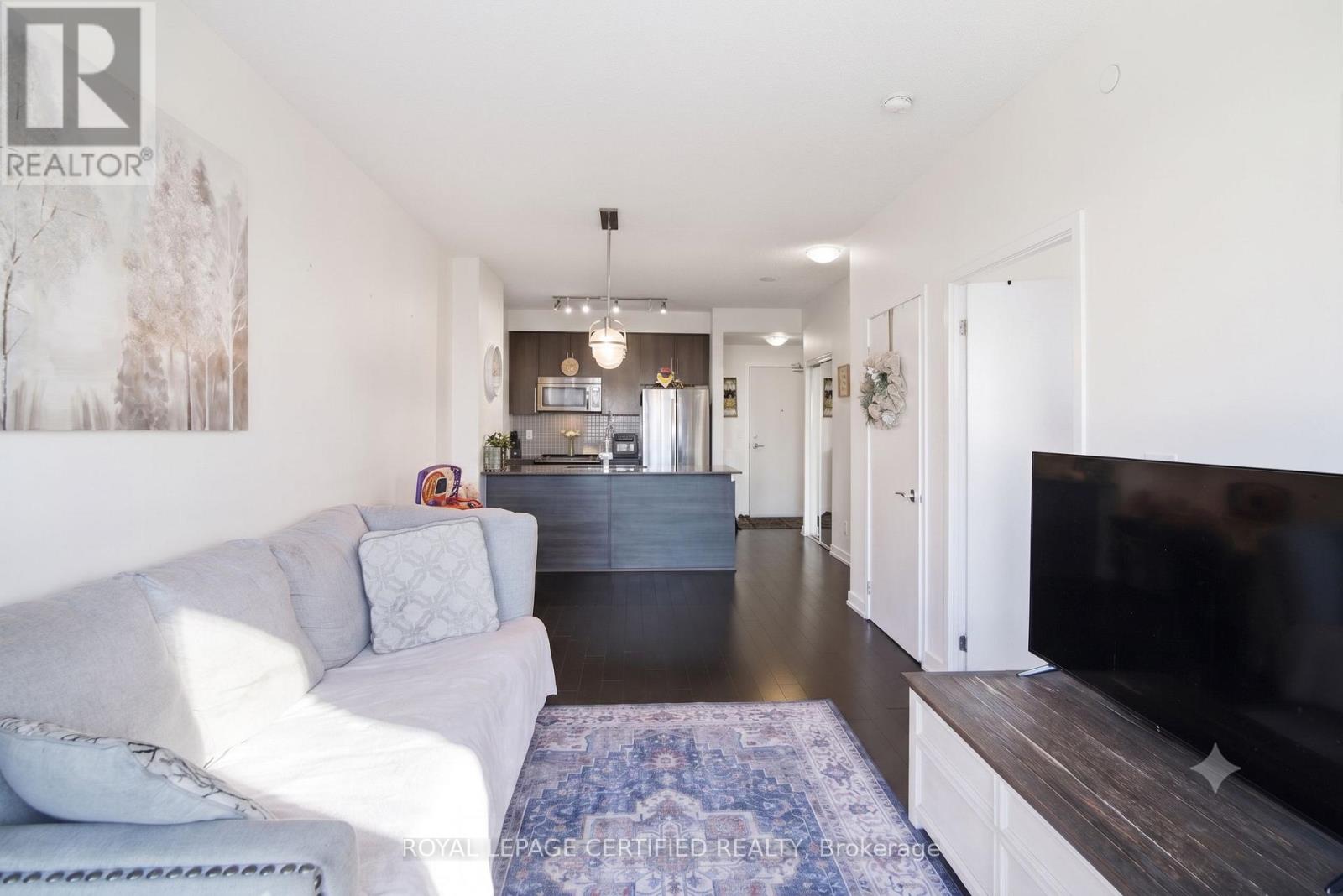 #808 510 CURRAN PLACE - 19