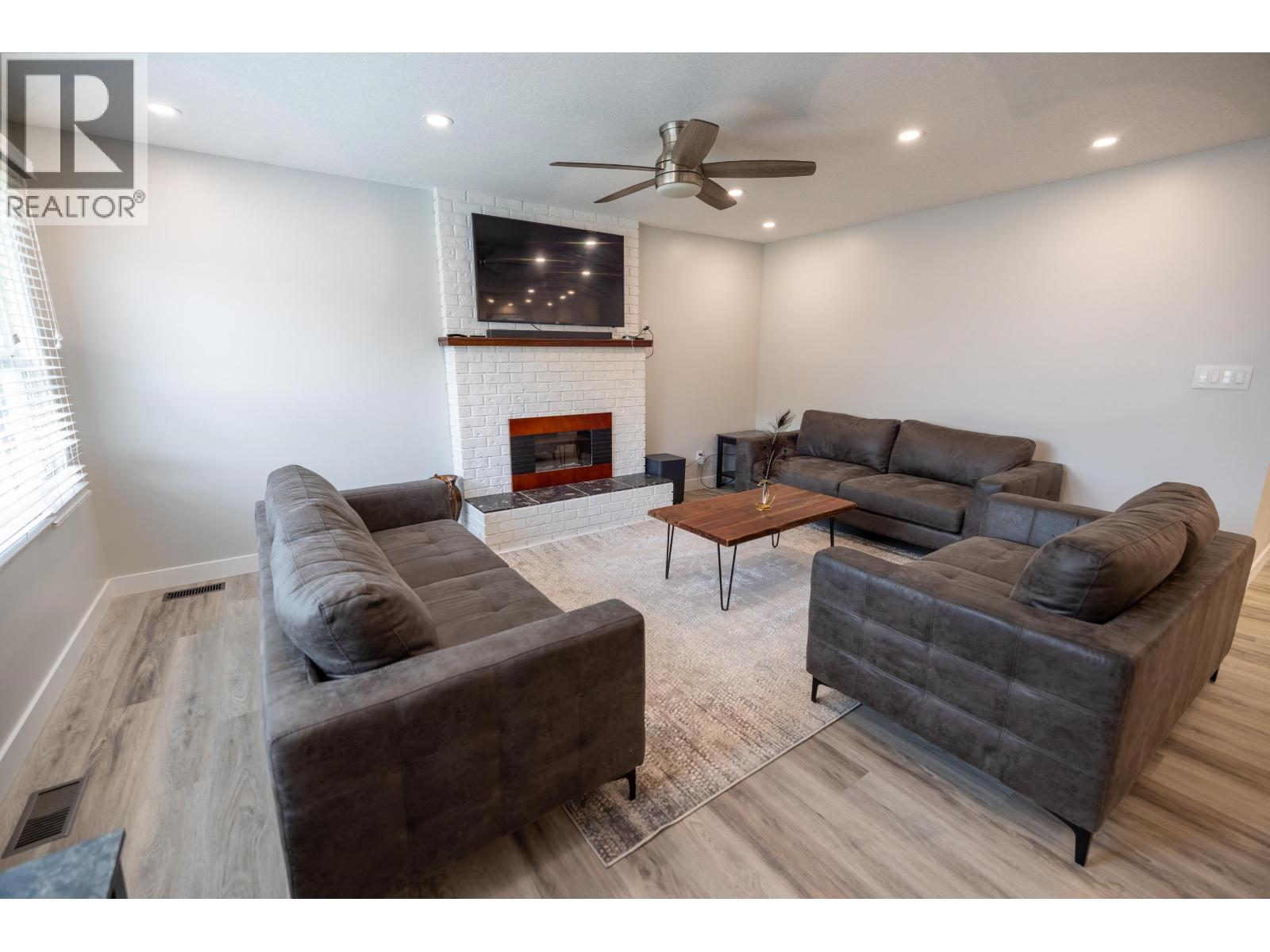 331 KILLOREN CRESCENT - 8