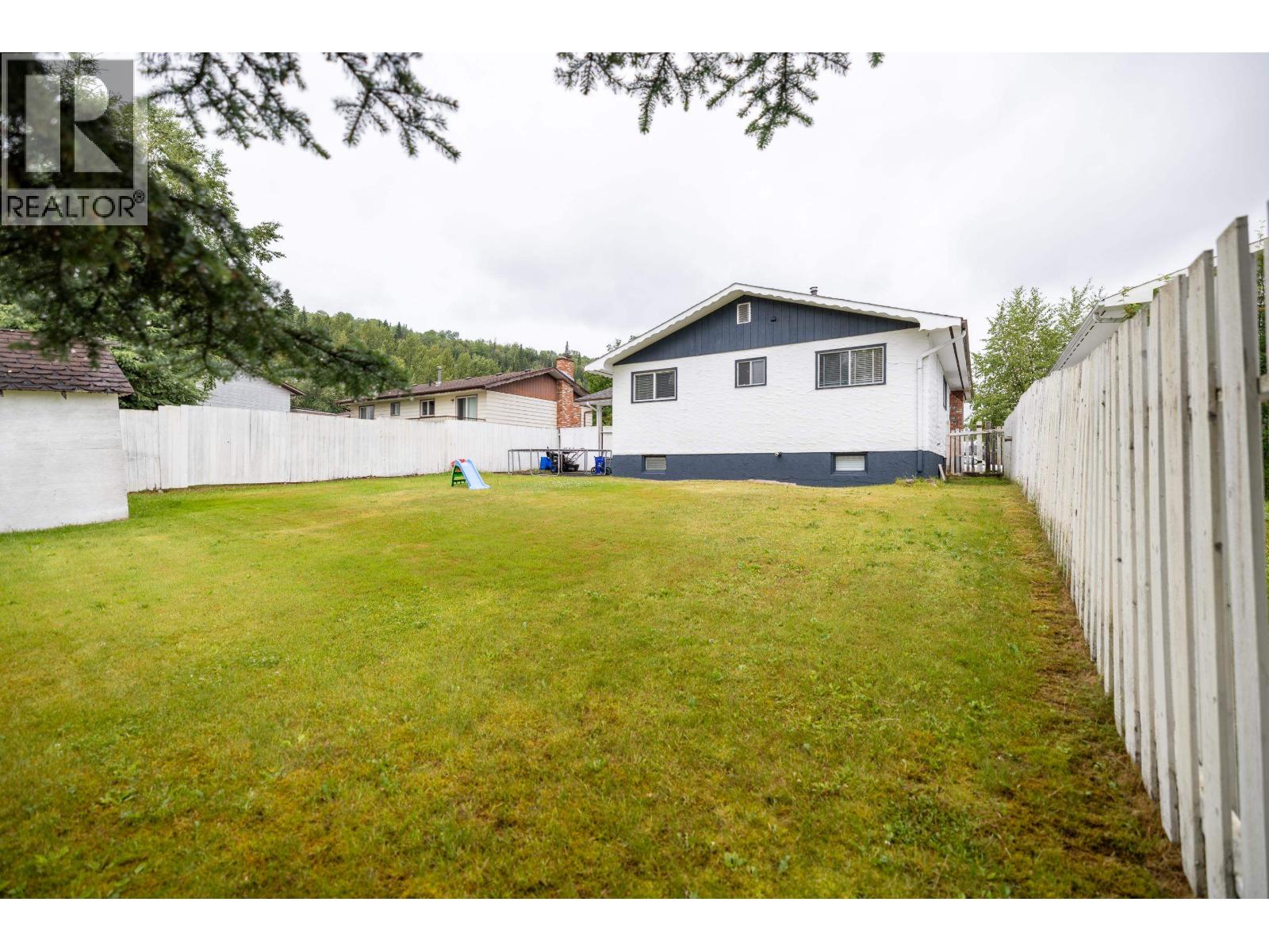 331 KILLOREN CRESCENT - 35