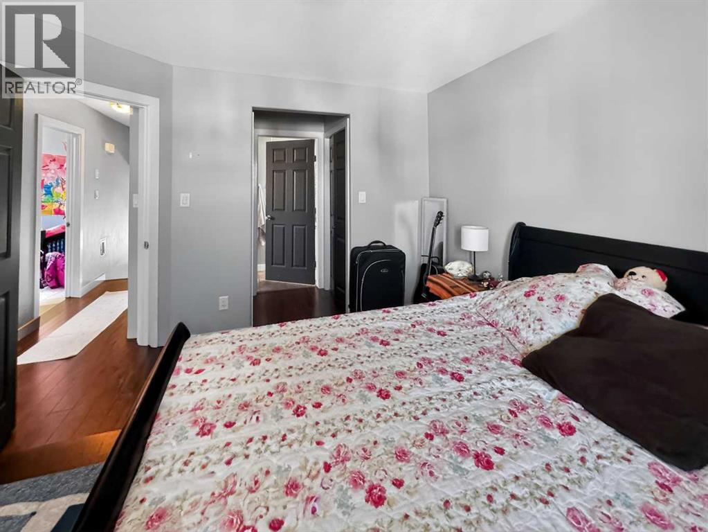 11212 75A Avenue - 12