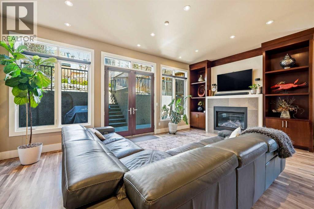 3610 8 Avenue NW - 18