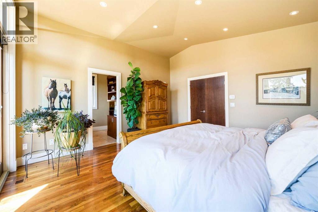 3610 8 Avenue NW - 24