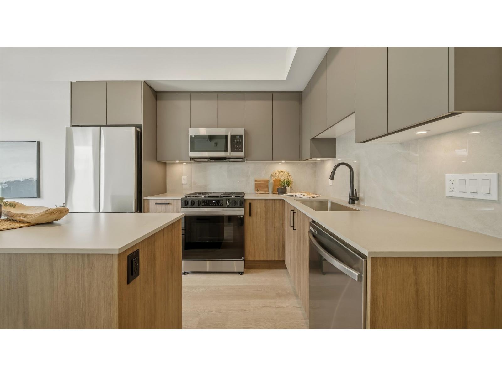 2 Bed, 1 Bath House for Sale in Langley – B217 8230 208B AVENUE, Langley – MLS# R3141511 - Image 2