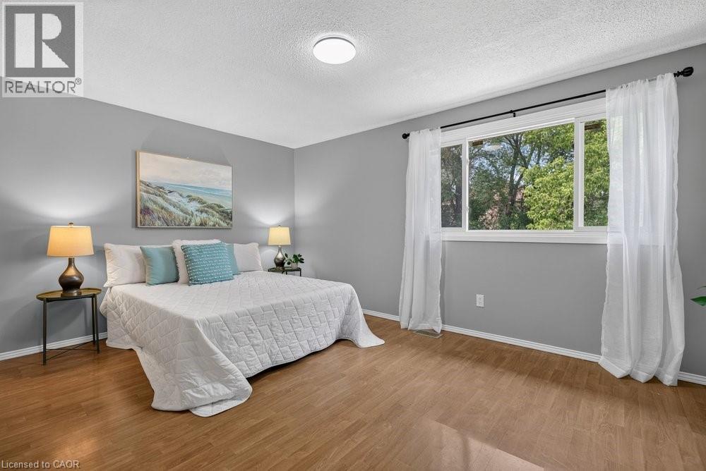 138 MEMORIAL Avenue - Image 25