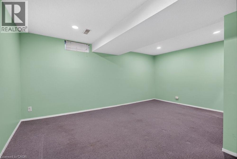 138 MEMORIAL Avenue - 36