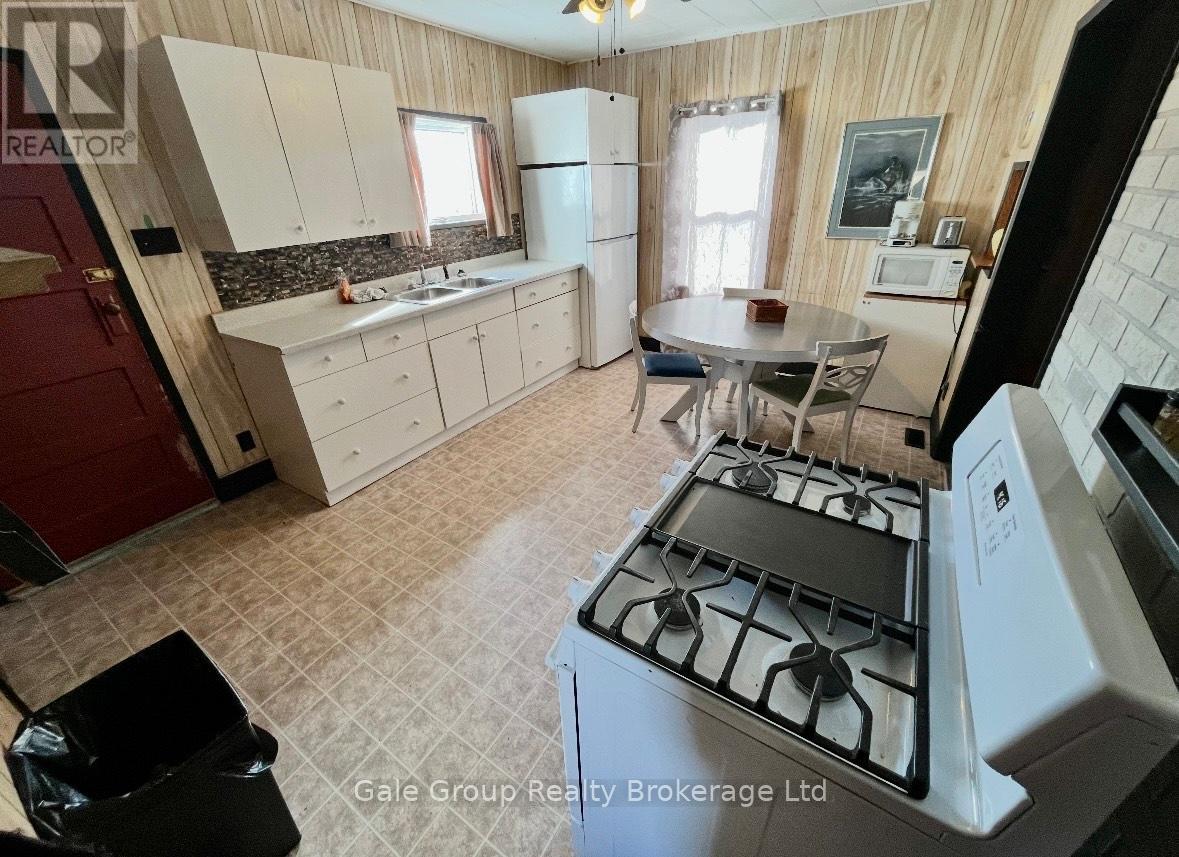 2541 HIGHWAY 105 HIGHWAY - 19