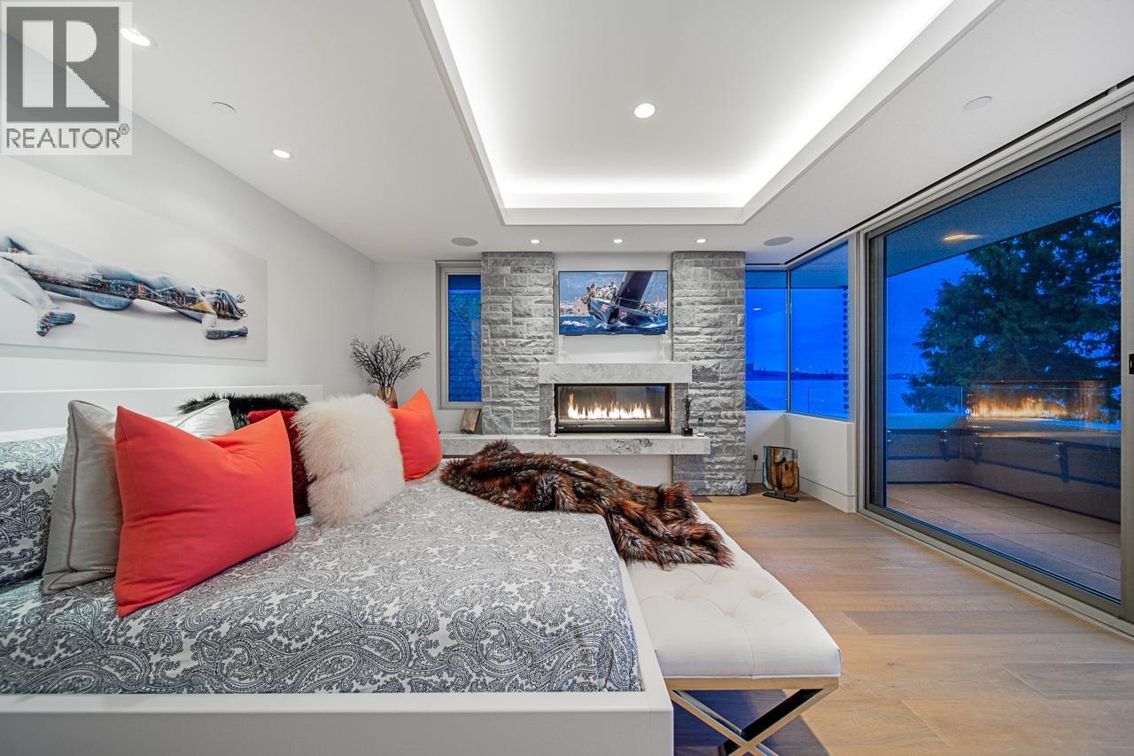 2878 BELLEVUE AVENUE, West Vancouver