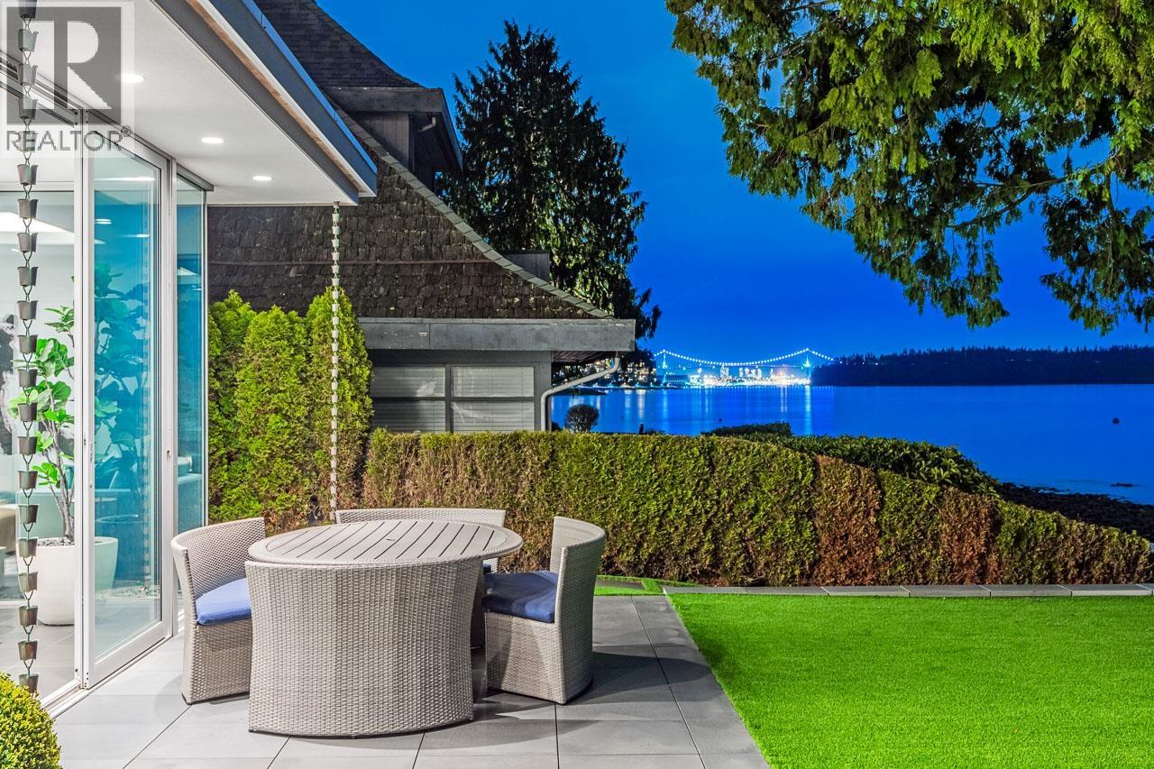 2878 BELLEVUE AVENUE, West Vancouver