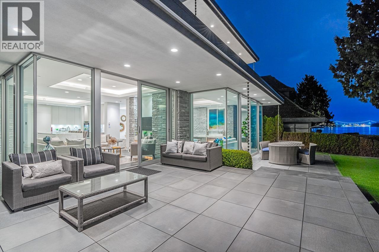 2878 BELLEVUE AVENUE, West Vancouver