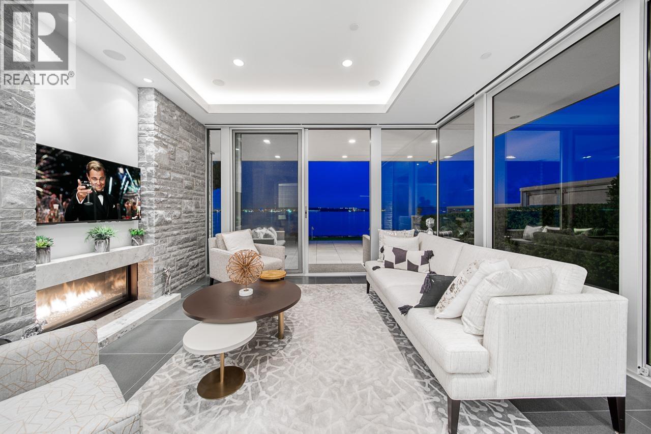 2878 BELLEVUE AVENUE, West Vancouver